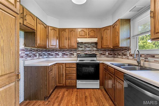 2831 Corral Estates Drive, Arnold, MO 63010