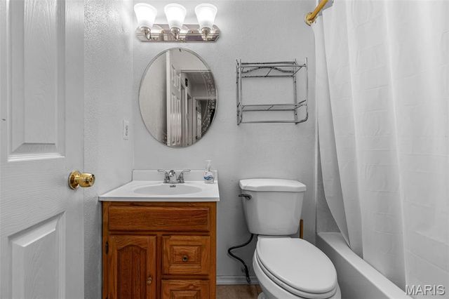 2831 Corral Estates Drive, Arnold, MO 63010