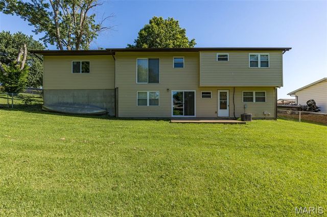 2831 Corral Estates Drive, Arnold, MO 63010