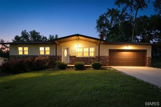 2831 Corral Estates Drive, Arnold, MO 63010