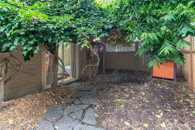 538 Adams Street, Port Townsend, WA 98368