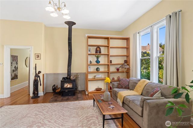 538 Adams Street, Port Townsend, WA 98368