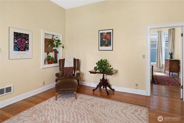 538 Adams Street, Port Townsend, WA 98368