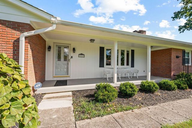 397 Ridgewood Lane, Lebanon, OH 45036