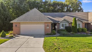 6140 Avocet Circle, Hobart, IN 46342