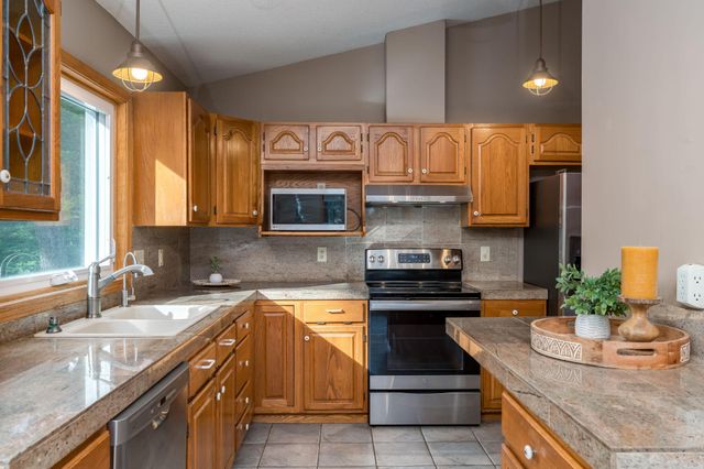 50 Canterbury Court, Mankato, MN 56001