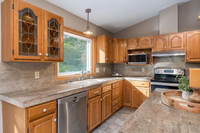 50 Canterbury Court, Mankato, MN 56001