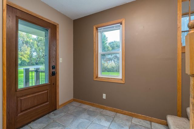 50 Canterbury Court, Mankato, MN 56001