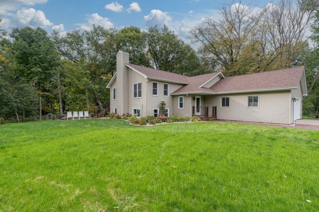 50 Canterbury Court, Mankato, MN 56001