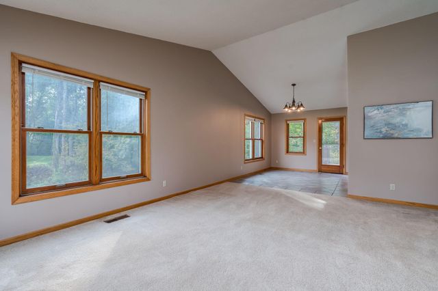 50 Canterbury Court, Mankato, MN 56001