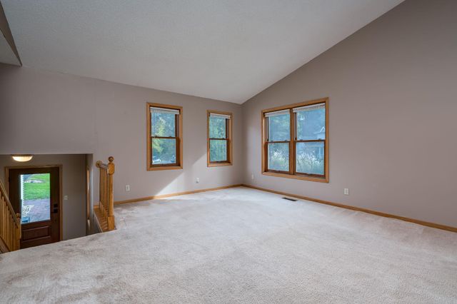 50 Canterbury Court, Mankato, MN 56001