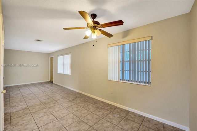 111 SE 4th Ave 8, Hallandale Beach, FL 33009
