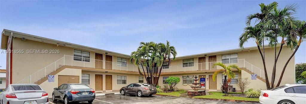 111 SE 4th Ave 8, Hallandale Beach, FL 33009