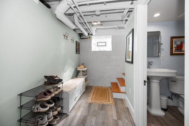521 Pauline Boulevard, Ann Arbor, MI 48103