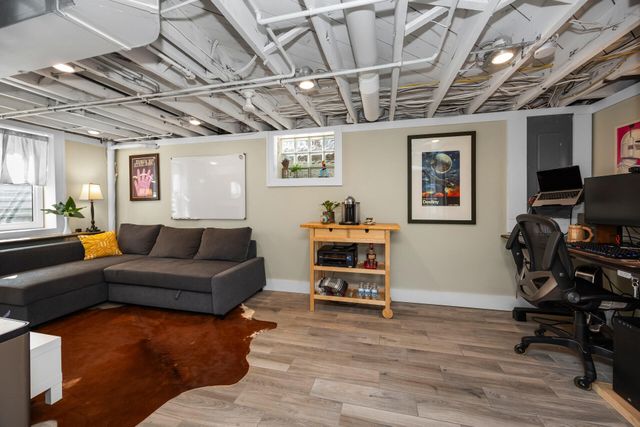 521 Pauline Boulevard, Ann Arbor, MI 48103