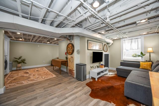 521 Pauline Boulevard, Ann Arbor, MI 48103