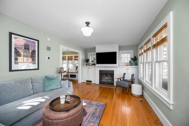 521 Pauline Boulevard, Ann Arbor, MI 48103