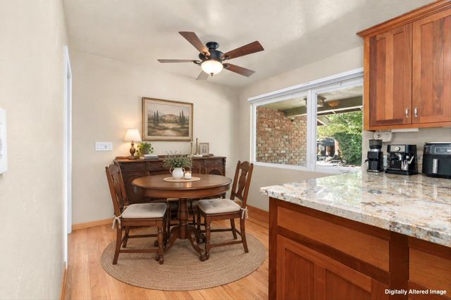 1010 Edgebrook Dr, Modesto, CA 95354