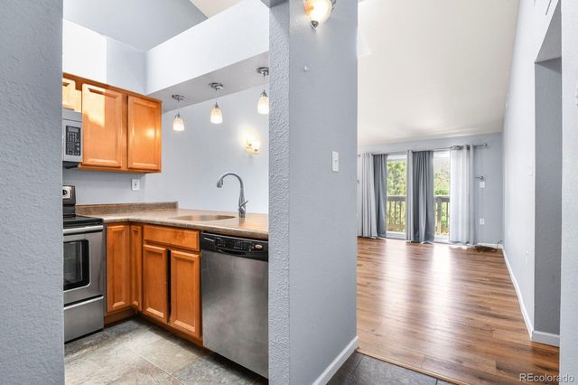 6475 S Dayton Street 307, Englewood, CO 80111