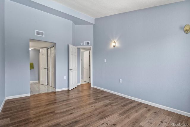 6475 S Dayton Street 307, Englewood, CO 80111