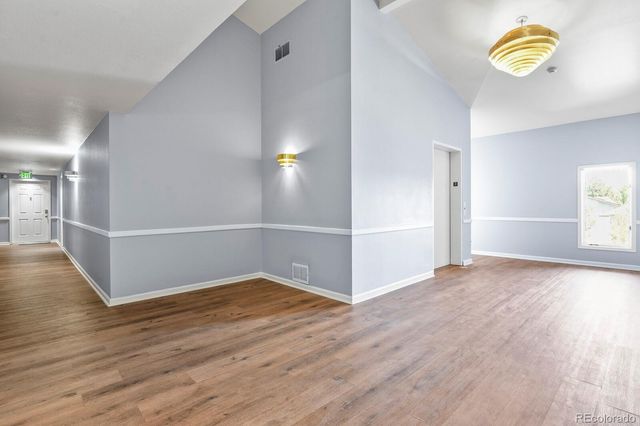 6475 S Dayton Street 307, Englewood, CO 80111