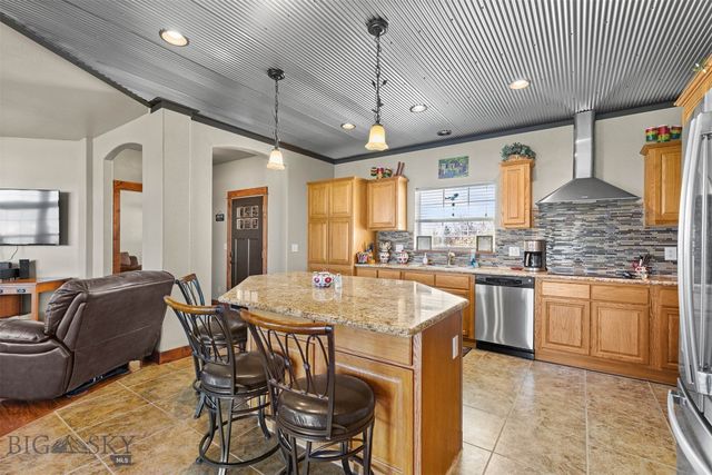 395 Parker Drive, Belgrade, MT 59714