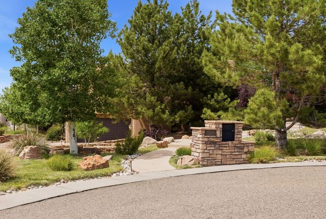 13705 Ricegrass Place NE, Albuquerque, NM 87111