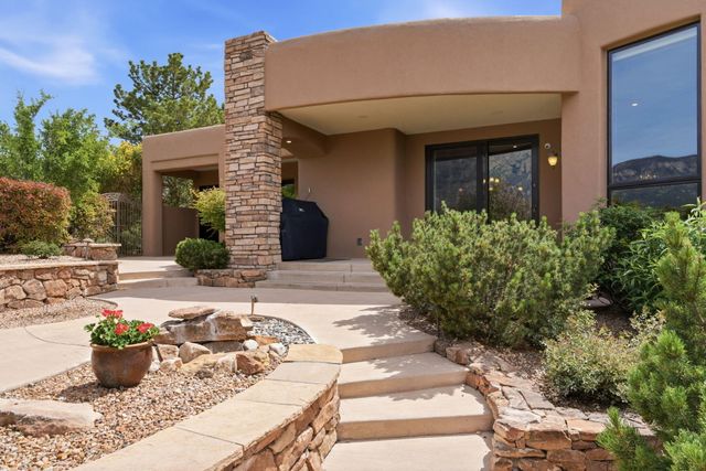 13705 Ricegrass Place NE, Albuquerque, NM 87111