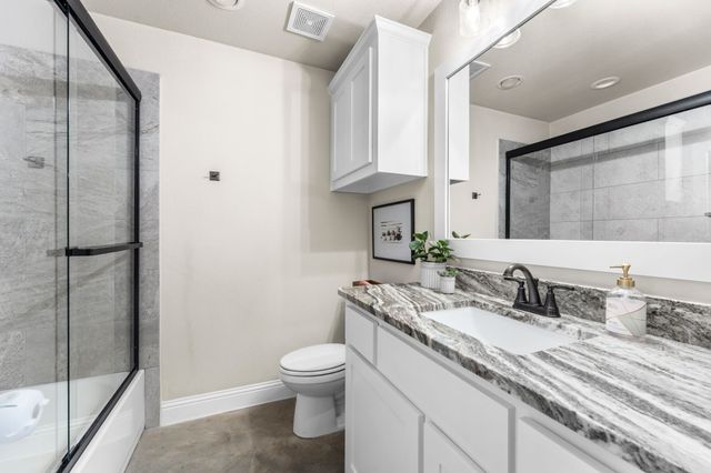 216 Rees Avenue, Godley, TX 76044