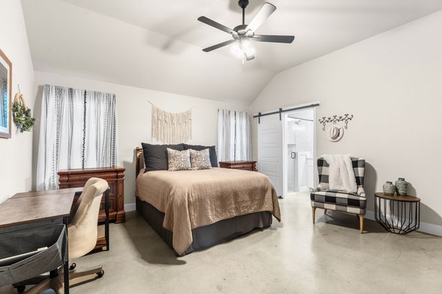 216 Rees Avenue, Godley, TX 76044
