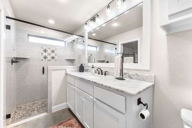 216 Rees Avenue, Godley, TX 76044