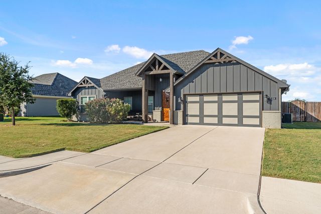 216 Rees Avenue, Godley, TX 76044