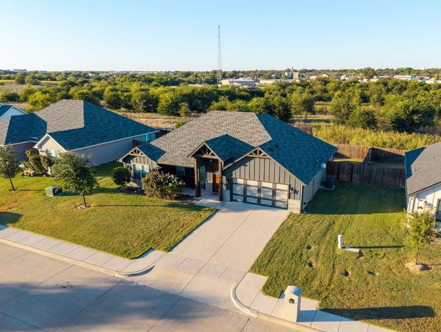 216 Rees Avenue, Godley, TX 76044