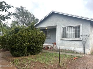 1017 E 20TH Street, Douglas, AZ 85607