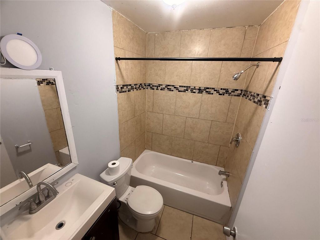 Image 21 of property listing at 8425 N JONES AVENUE, Tampa, FL 33604