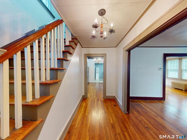 39 Geer Avenue, Norwich, CT 06360