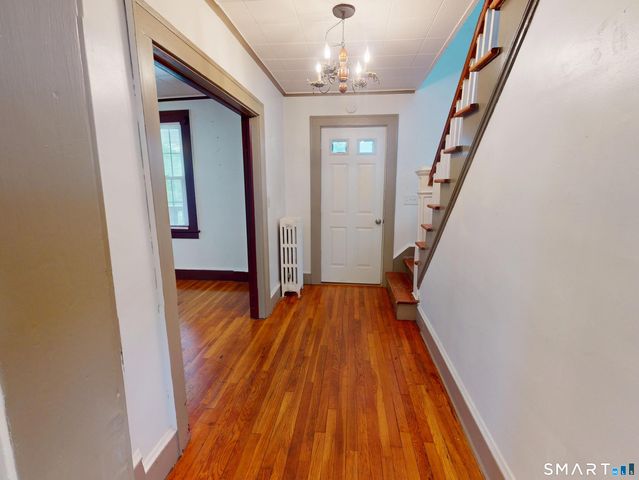 39 Geer Avenue, Norwich, CT 06360