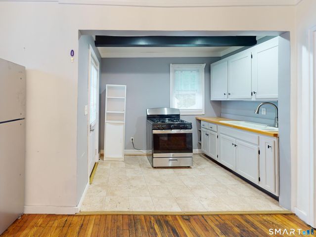 39 Geer Avenue, Norwich, CT 06360