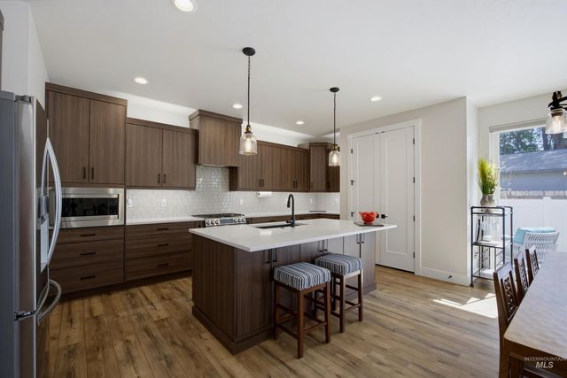 10386 W Shields Ave, Boise, ID 83714