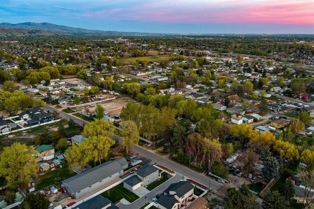 10386 W Shields Ave, Boise, ID 83714