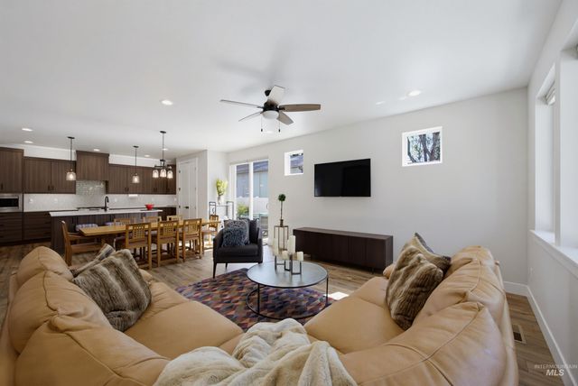 10386 W Shields Ave, Boise, ID 83714