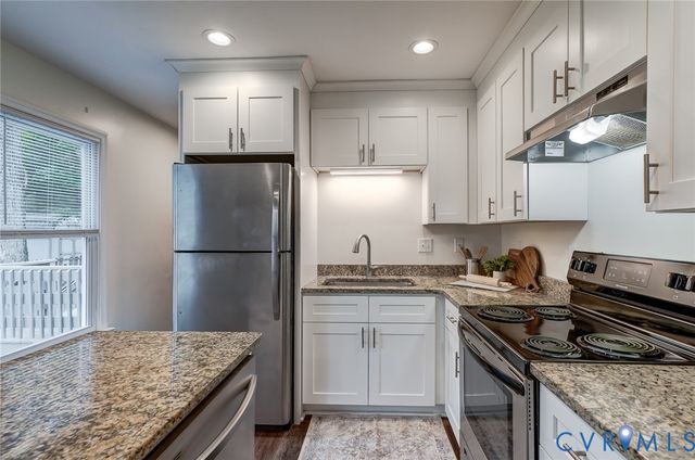 14 Redbridge Ter, Chesterfield, VA 23236