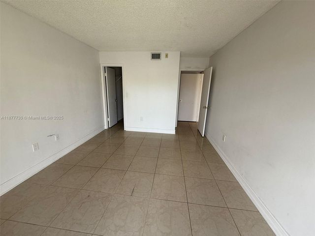 5200 NW 31st Ave 102, Fort Lauderdale, FL 33309