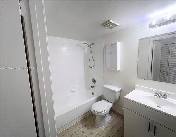 5200 NW 31st Ave 102, Fort Lauderdale, FL 33309