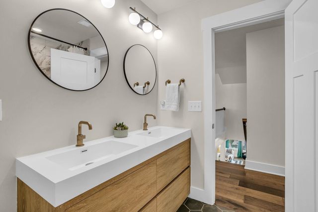 229 Delbourne Lane, Greer, SC 29651