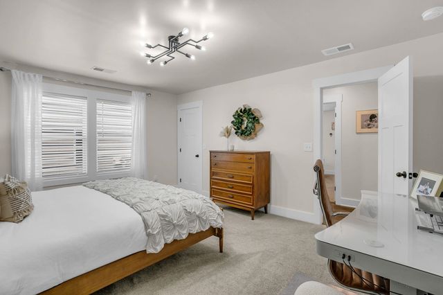 229 Delbourne Lane, Greer, SC 29651