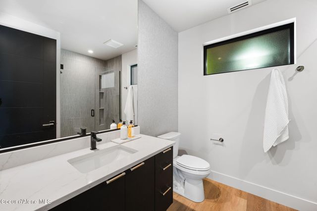 811 E Sherman Ave, Coeur D'alene, ID 83814