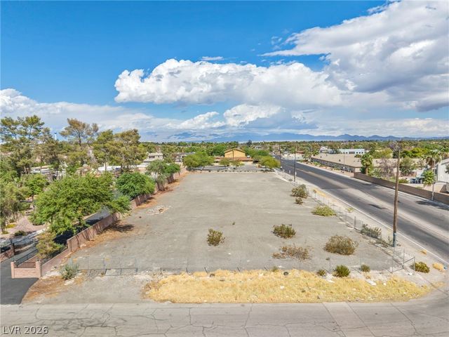 E Quail, Las Vegas, NV 89120