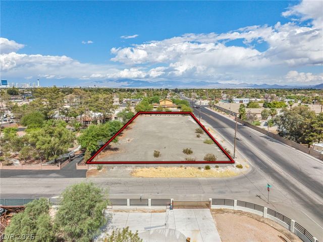 E Quail, Las Vegas, NV 89120