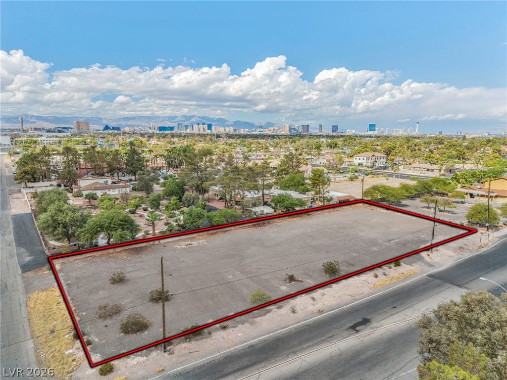 E Quail, Las Vegas, NV 89120